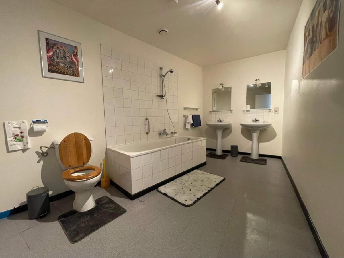Spacieux Appartement Mons Exterior foto